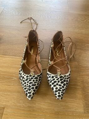 Halogen Black and White Leopard Lace-Up Pointed Flats